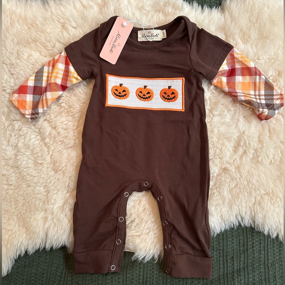 NWT Halloween Pumpkin Romper, 3-6m